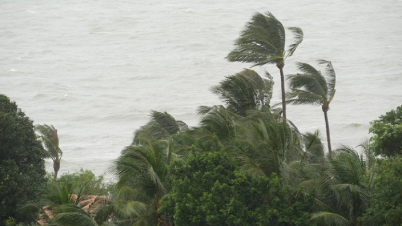 শক্তি বাড়িয়েই চলেছে অতিপ্রবল ঘূর্ণিঝড় বিপর্যয়: আইএমডি