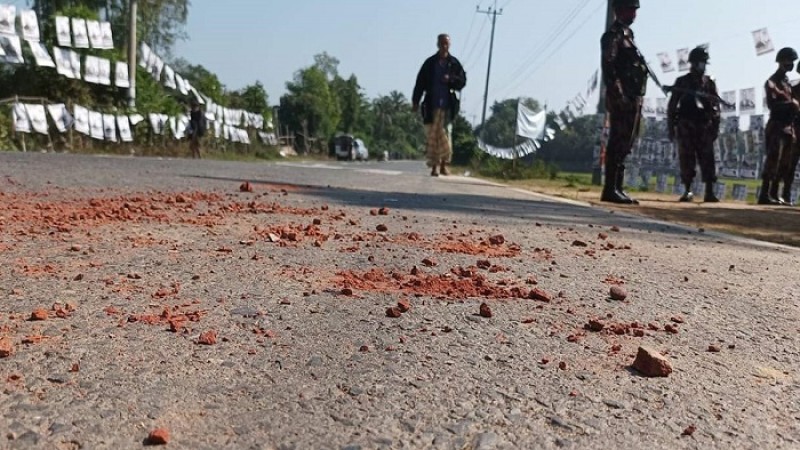 সাতকানিয়ায় দুই প্রার্থীর সমর্থকদের সংঘর্ষ-গুলি