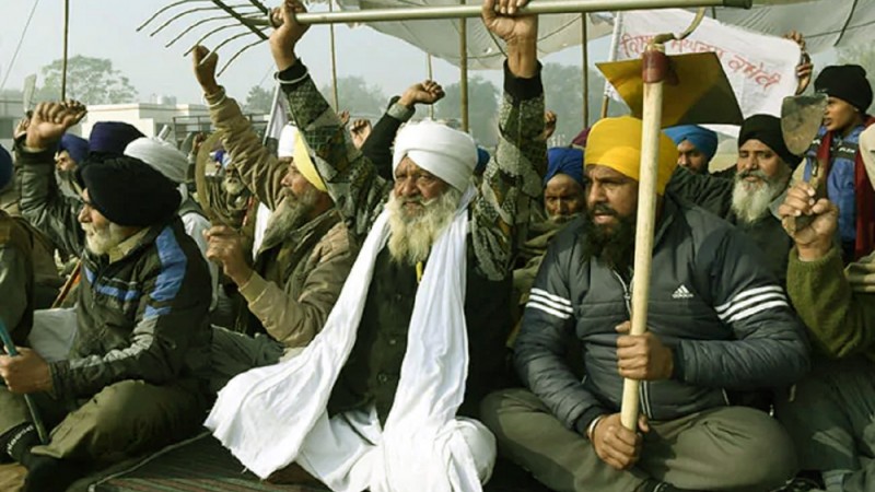 কৃষক আন্দোলনের ১০০তম দিনে সড়ক অবরোধ