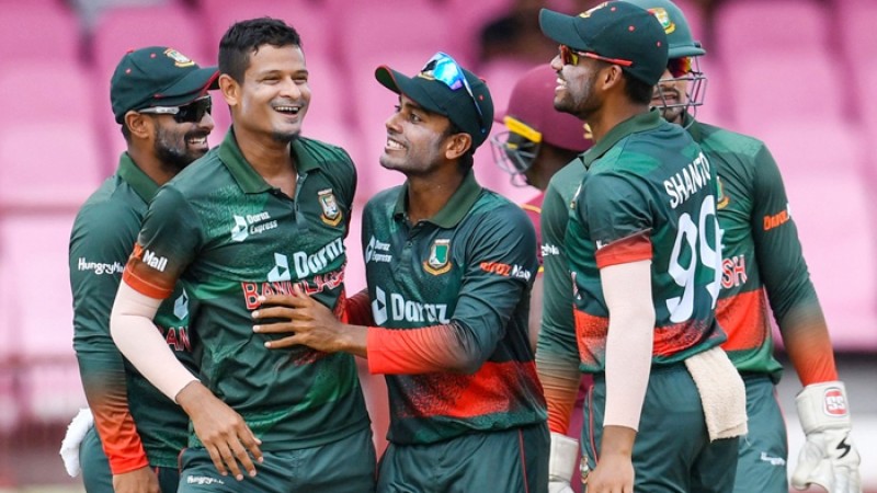 ক্যারিবীয়দের হোয়াইটওয়াশের লক্ষ্যে ফিল্ডিংয়ে বাংলাদেশ