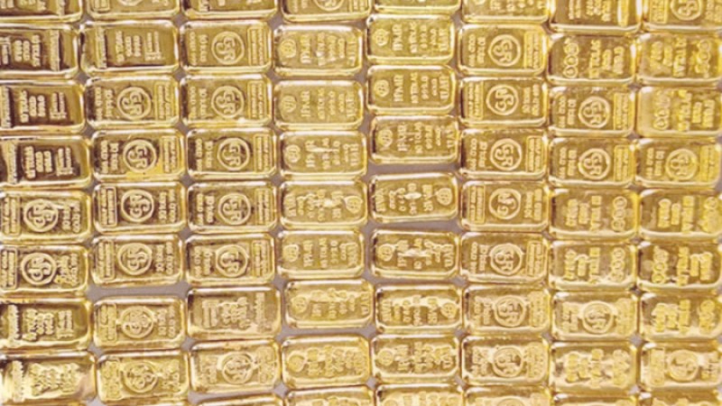 বিমানের টয়লেটে মিললো সোয়া ৩ কোটি টাকার স্বর্ণ