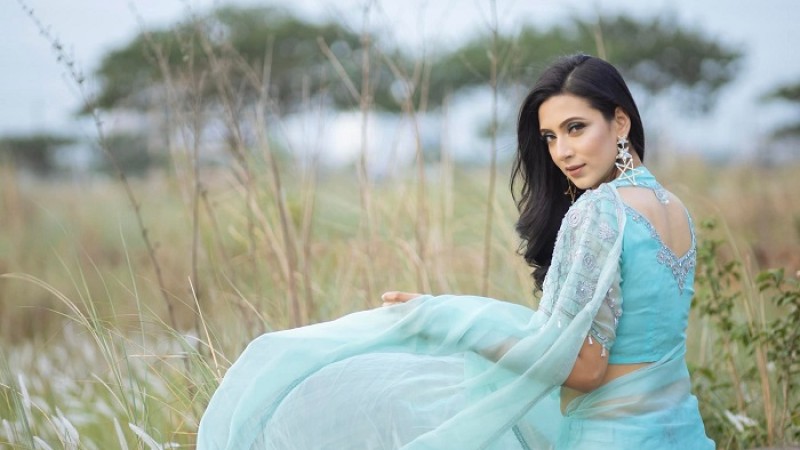 আমার কাজে সে কখনই হস্তক্ষেপ করে না: মিম