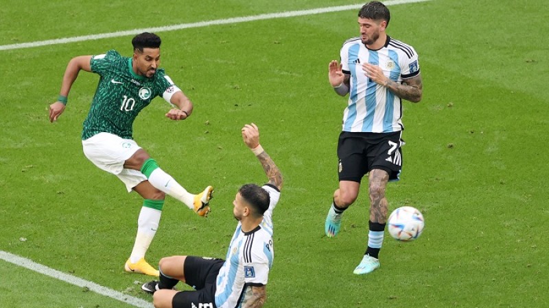 কৌশল বদলে আর্জেন্টিনার বিপক্ষে লিডে সৌদি