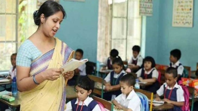 বিনা অনুমতিতে অনুপস্থিত শিক্ষকদের শাস্তি দিতে মন্ত্রণালয়ের নির্দেশ