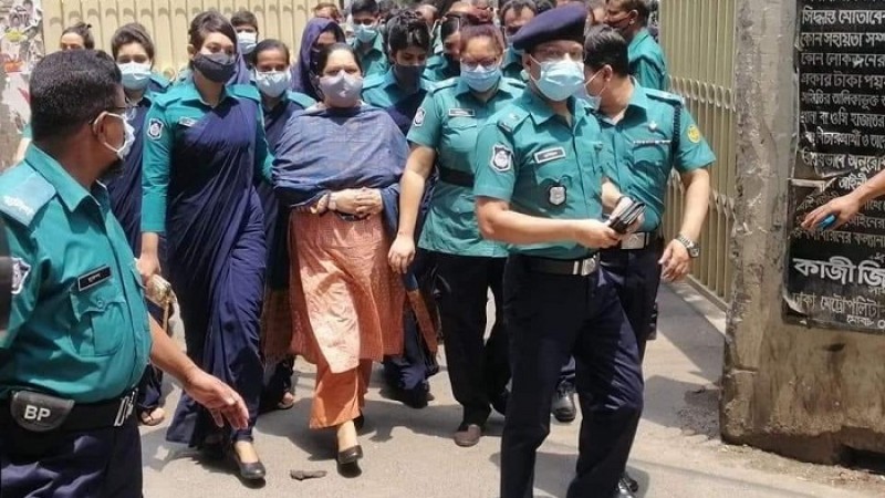 সাংবাদিক রোজিনাকে কারাগারে পাঠানোর নির্দেশ