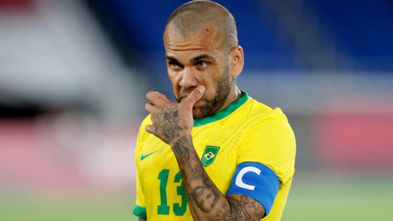 যৌন হয়রানির অভিযোগে গ্রেফতার ব্রাজিলের দানি আলভেস