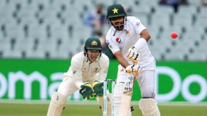 অস্ট্রেলিয়ার সাথে ব্যাটিং বিপর্যয়ে পাকিস্তান