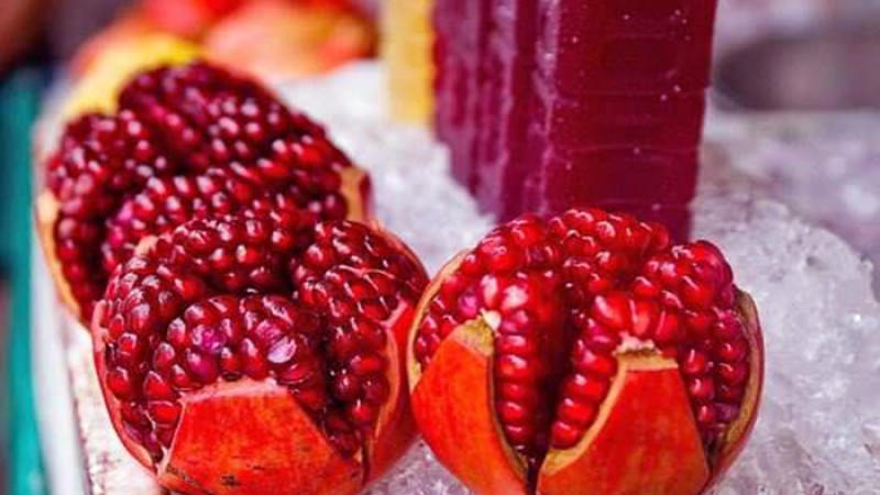 পড়া ভুলে যাচ্ছেন? বাজার থেকে চটপট কিনে আনুন বেদানা