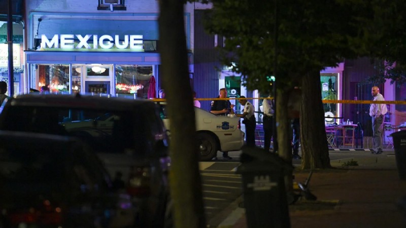 হোয়াইট হাউসের কাছে এলোপাথাড়ি গুলি