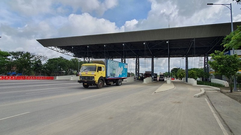 পদ্মা সেতু দিয়ে যান চলছে স্বাভাবিকভাবে