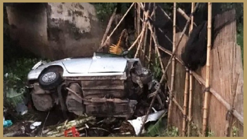 ট্রেনের ধাক্কায় প্রাইভেটকার খাদে, ঢাবির অবসরপ্রাপ্ত অধ্যাপক নিহত