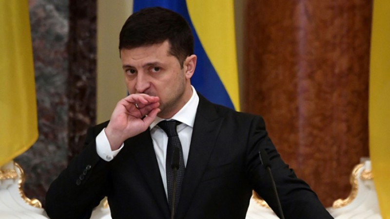 উদ্ধার নয়, লড়াইয়ের জন্য আরও গোলাবারুদ দিন :  জেলেনস্কি