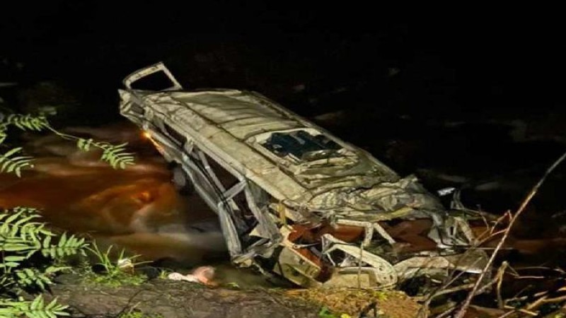 হিমাচলে বাস খাদে পড়ে নিহত ৭