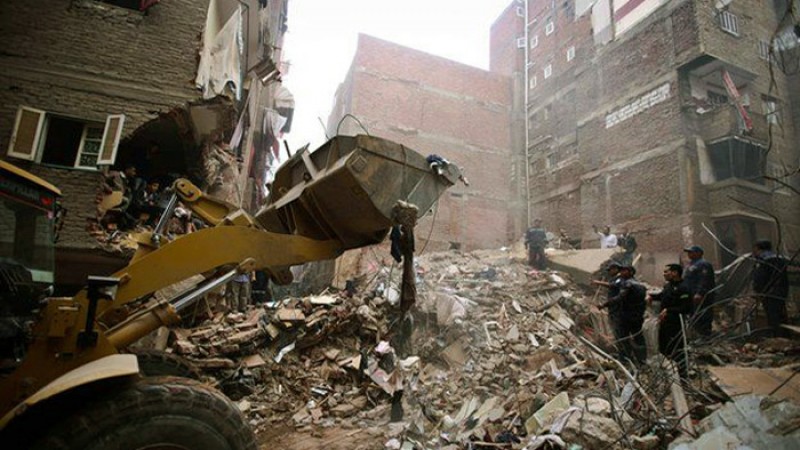 মিশরে বহুতল ভবন ধসে নিহত ১৮