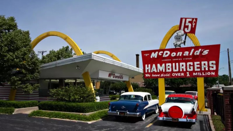 নেদারল্যান্ডসে ম্যাকডোনাল্ডসের রেস্টুরেন্টে গুলি, নিহত ২