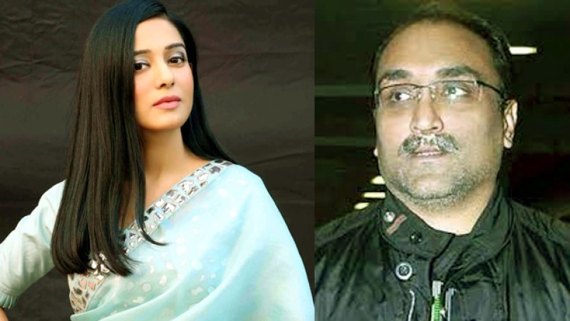 চুম্বন দৃশ্যের জন্য আদিত্য চোপড়াকে ফিরিয়ে দেন অমৃতা