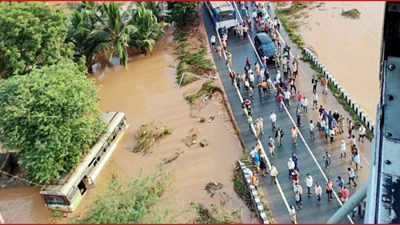 ভারতের অন্ধ্রপ্রদেশে বন্যায় মৃতের সংখ্যা বেড়ে ৩৪