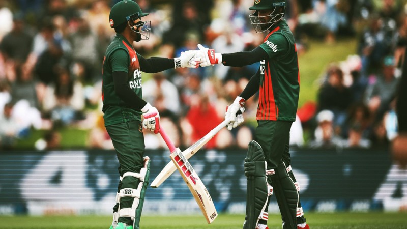 তামিম-মিঠুনের ঝড়ো ব্যাটে বাংলাদেশের ২৭১