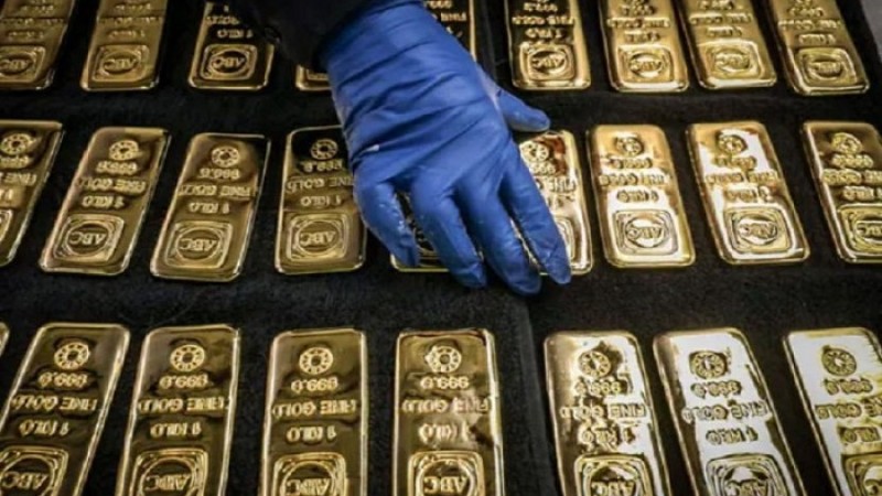 শাহজালালে বিমান থেকে ১২ কেজি সোনা জব্দ