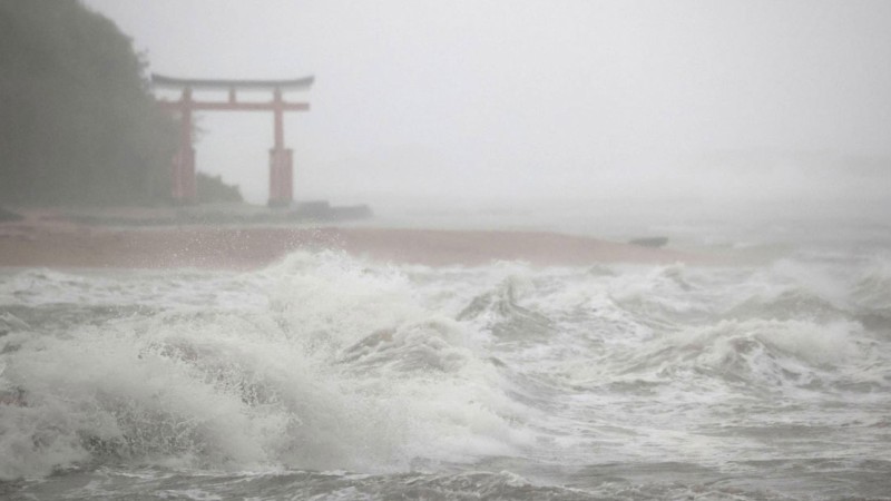 ঘূর্ণিঝড় সিত্রাং: মোংলা ও পায়রা সমুদ্রবন্দরে ৭ নম্বর বিপদ সংকেত