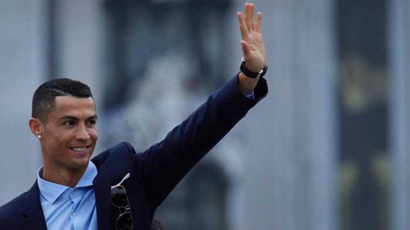 বাংলাদেশকে সালাম দিয়ে অভিবাদন জানালেন রোনালদো