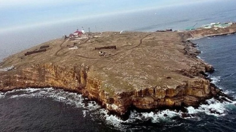 আত্মসমপর্ণ না করে জীবন দিলেন ইউক্রেনের ১৩ সেনা