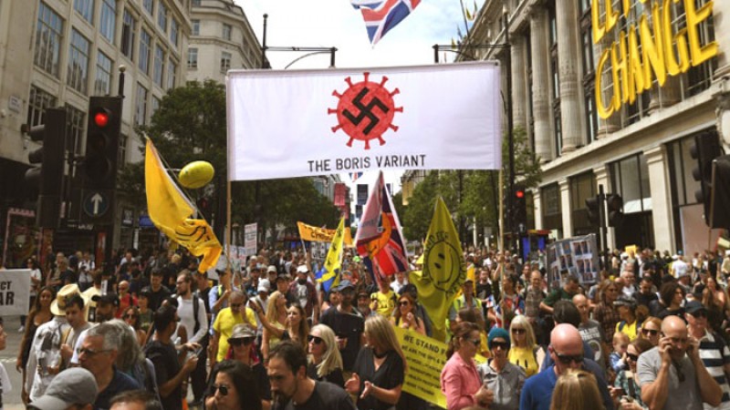 লন্ডনে হাজার হাজার লকডাউন বিরোধী বিক্ষোভ