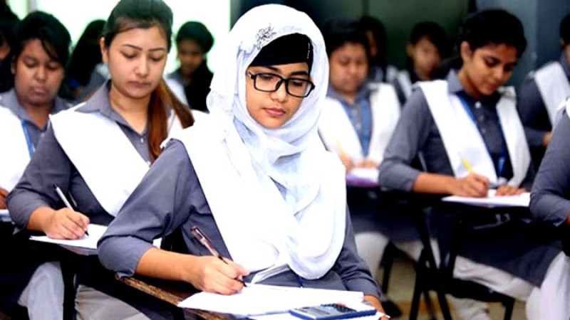 ১৩ দিনে শেষ হতে পারে এসএসসি পরীক্ষা