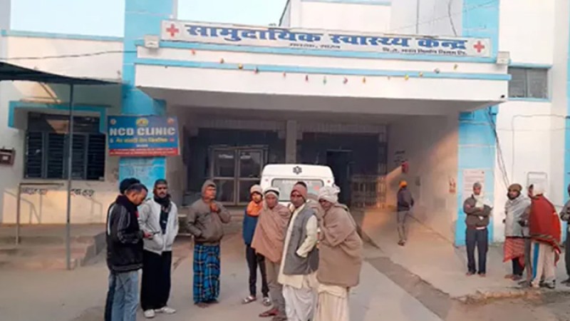 ভারতে বিষাক্ত মদপানে মৃত্যু বেড়ে ৬৫ 