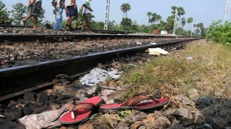 গাজীপুরে ট্রেনে কাটা পড়ে দুই নারীর মৃত্যু
