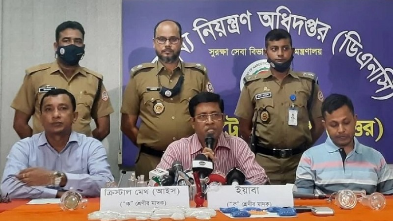 ঢাকায় সাড়ে ৩ হাজার মাদক কারবারি, গ্রেপ্তারে অভিযান চলছে