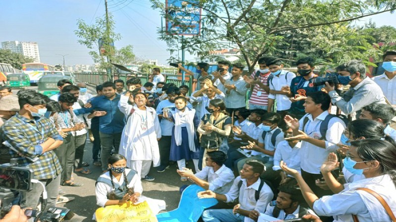 দাবি পূরণ না হলে আন্দোলন চালিয়ে যাওয়ার ঘোষণা