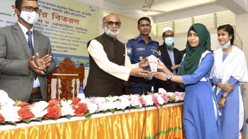 দেশীয় মাছ সংরক্ষণে সম্মিলিতভাবে কাজ করতে হবে: মৎস্য ও প্রাণিসম্পদ মন্ত্রী