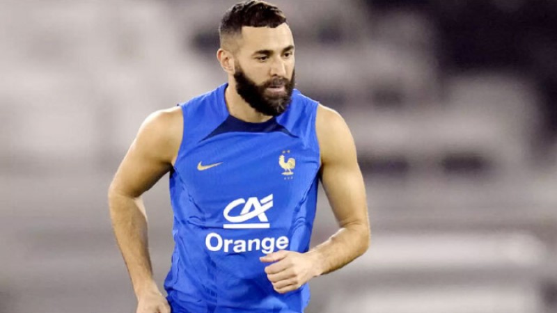 ফাইনালে বেনজেমাকে চান ফ্রান্সের প্রেসিডেন্ট