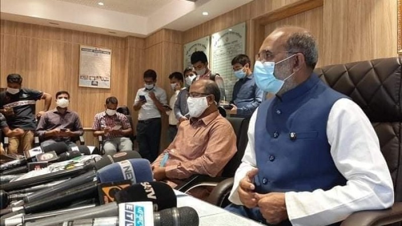 ‘করোনায় ক্ষতিগ্রস্ত আরো ২ লক্ষ খামারিকে ২৯২ কোটি টাকা প্রণোদনা দেওয়া হবে’