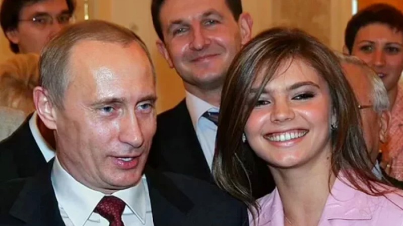 নিষেধাজ্ঞার মুখে পুতিনের গার্লফ্রেন্ড এলিনা