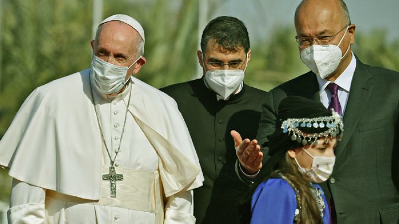 শান্তির জন্য ইরাকের ধর্মীয় নেতাদের বৈরিতা দূরে রেখে কাজ করার আহ্বান পোপের