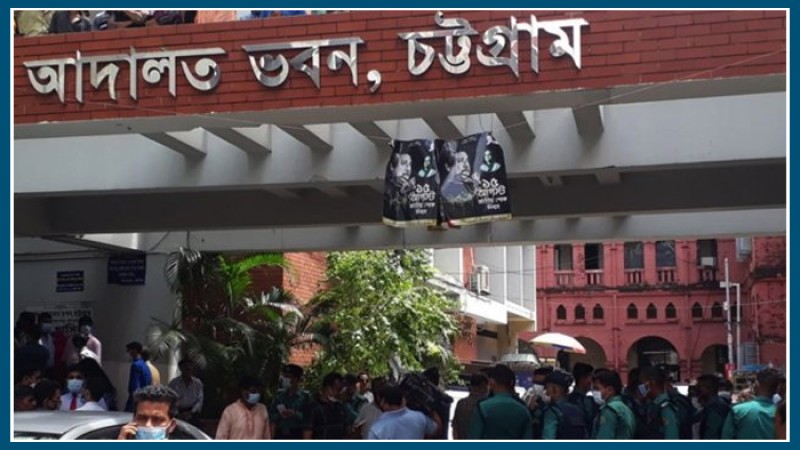 আদালত চত্বরে বোমা হামলা: একজনের মৃত্যুদণ্ড, একজনের যাবজ্জীবন