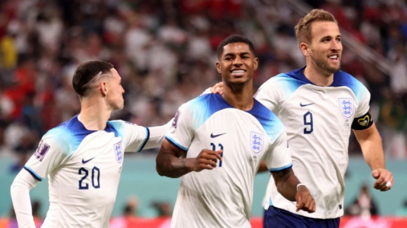 কোথায় যায় ইংল্যান্ড ফুটবলারদের প্রাপ্য অর্থ?