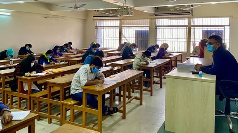 সেপ্টেম্বরে শিক্ষাপ্রতিষ্ঠান খুলে দিতে বৈঠক দুপুরে