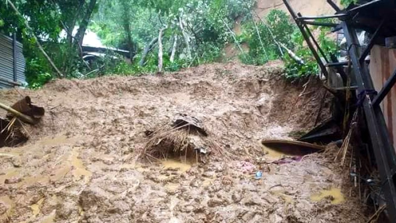 চা বাগানে টিলা ধসে ১ জনের মৃত্যু