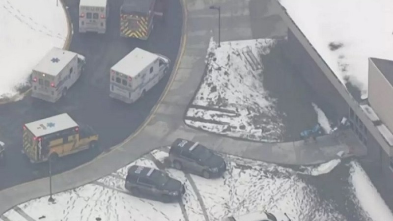 যুক্তরাষ্ট্রে স্কুলে বন্দুকধারীর হামলায় নিহত ৩ শিক্ষার্থী