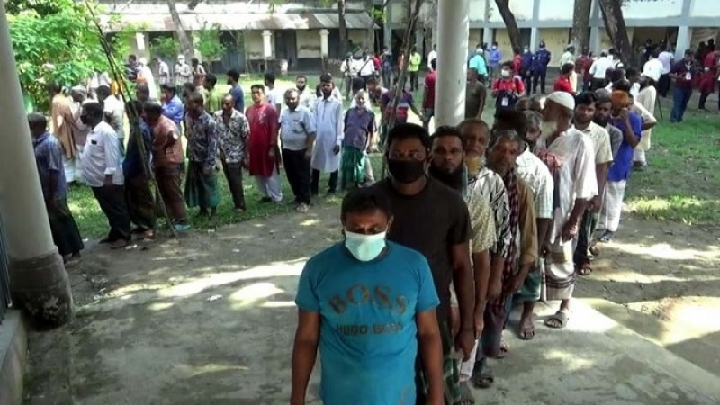 দ্বিতীয় ধাপের ৬০ পৌরসভায় ভোটগ্রহণ চলছে