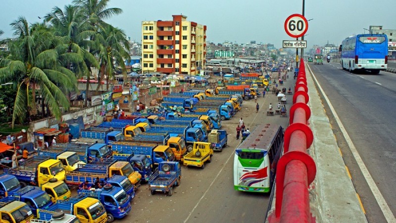 ট্রাক-কাভার্ডভ্যান ধর্মঘট চলবে
