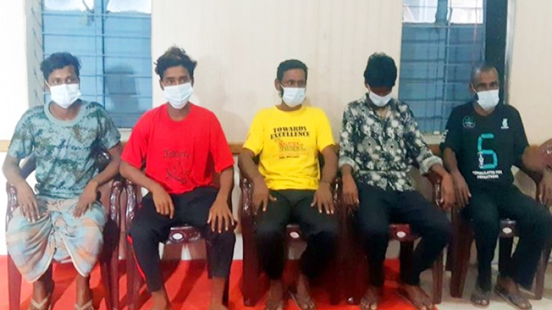 ৬ বাংলাদেশি জেলেকে ফেরত দিলো মিয়ানমার