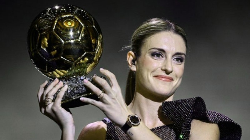 নারী সেরা ফুটবলার অ্যালেক্স পুতেলাস