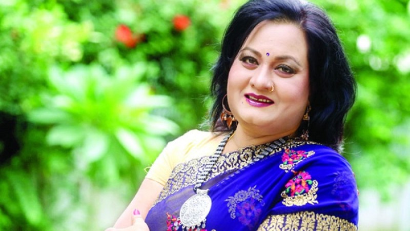 ‘বেশ্যার মেয়ে’ কিংবা ‘কালো অধ্যায়’-এ শবনম পারভীন