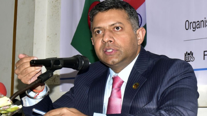 বাংলাদেশে একটি সফল গণতন্ত্র দেখতে চাই: দোরাইস্বামী