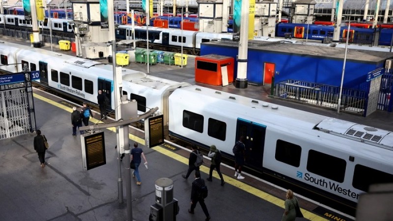 যুক্তরাজ্যে ৩০ বছরের মধ্যে সবচেয়ে বড় রেল ধর্মঘট
