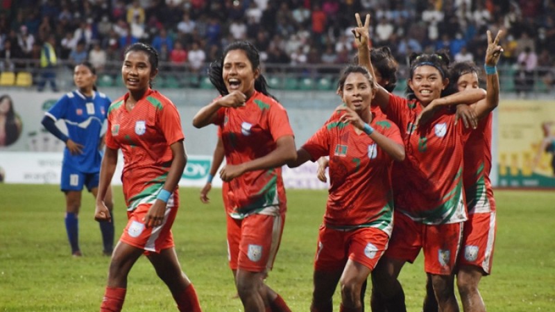 অপরাজিত চ্যাম্পিয়ন হয়ে ইতিহাস বাঘিনীদের